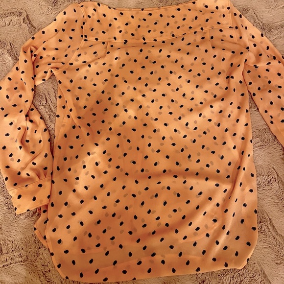 Excellent Condition! Ann Taylor LOFT Blouse, Size Small. - Picture 4 of 5